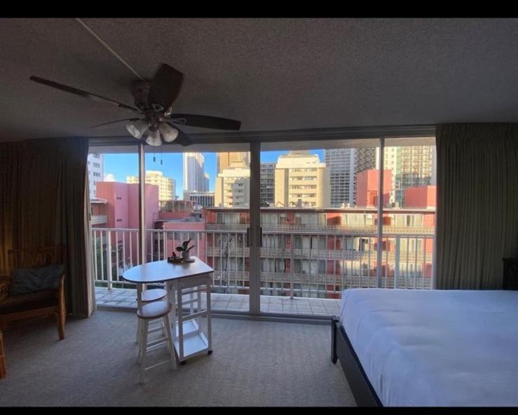 Aparthotel Pacific Monarch Honolulu Pokoj fotografie